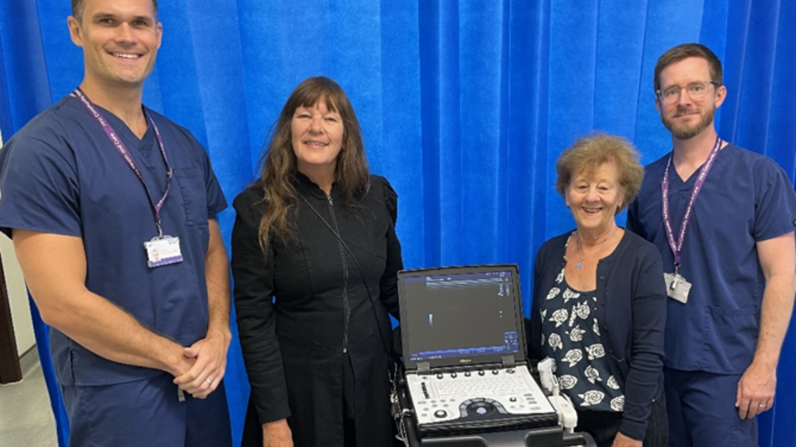 Friends of Caterham Dene raise £25k to purchase new medical equipment at Caterham Dene Hospital